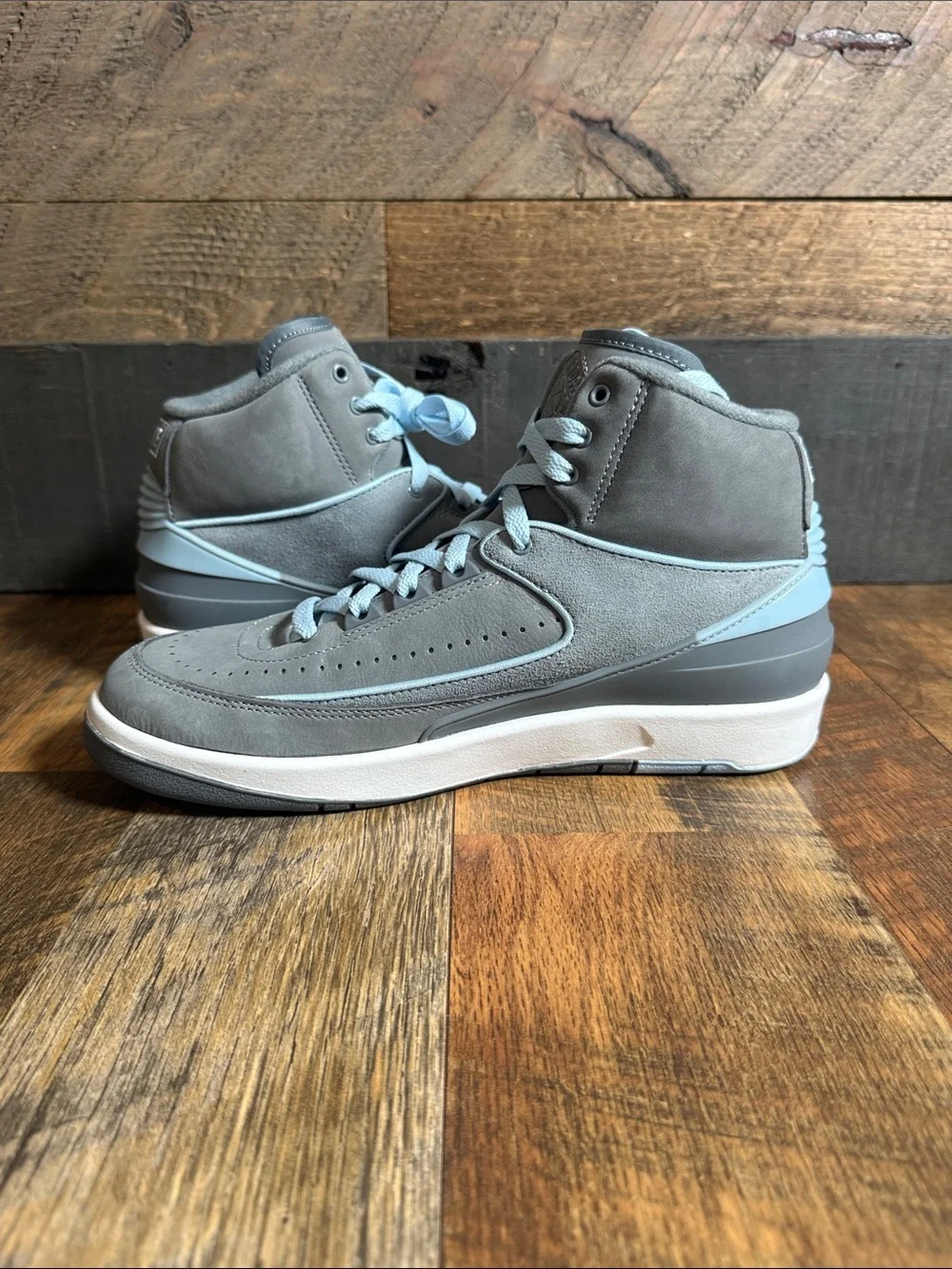 Air Jordan 2 Retro Stealth Ice Blue FB8871-041 Women’s Size 8.5 EU 40